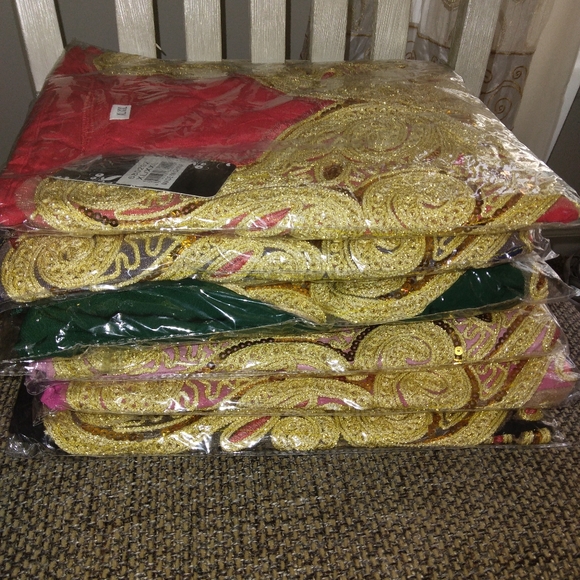 Only Red Gowns left - Picture 8 of 12